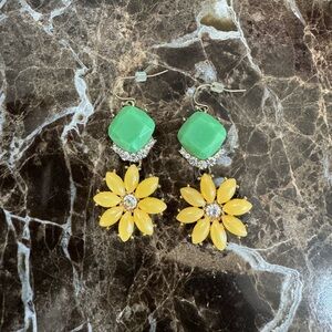 Francesca’s Rhinestone Flower Earrings!